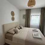 Apartman Laganini 2 - 50 M From The Sea Split