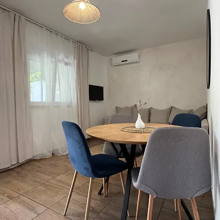 Апартаменты Laganini 2 - 50 M From The Sea