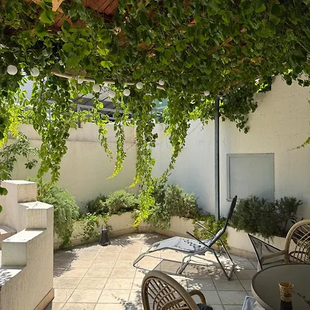 Laganini 2 - 50 M From The Sea *