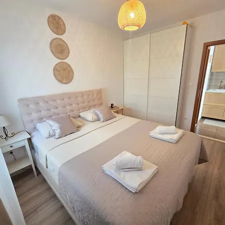 Laganini 2 - 50 M From The Sea Appartement