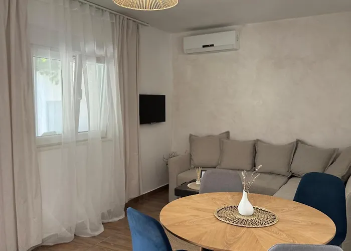 Laganini 2 - 50 M From The Sea Split